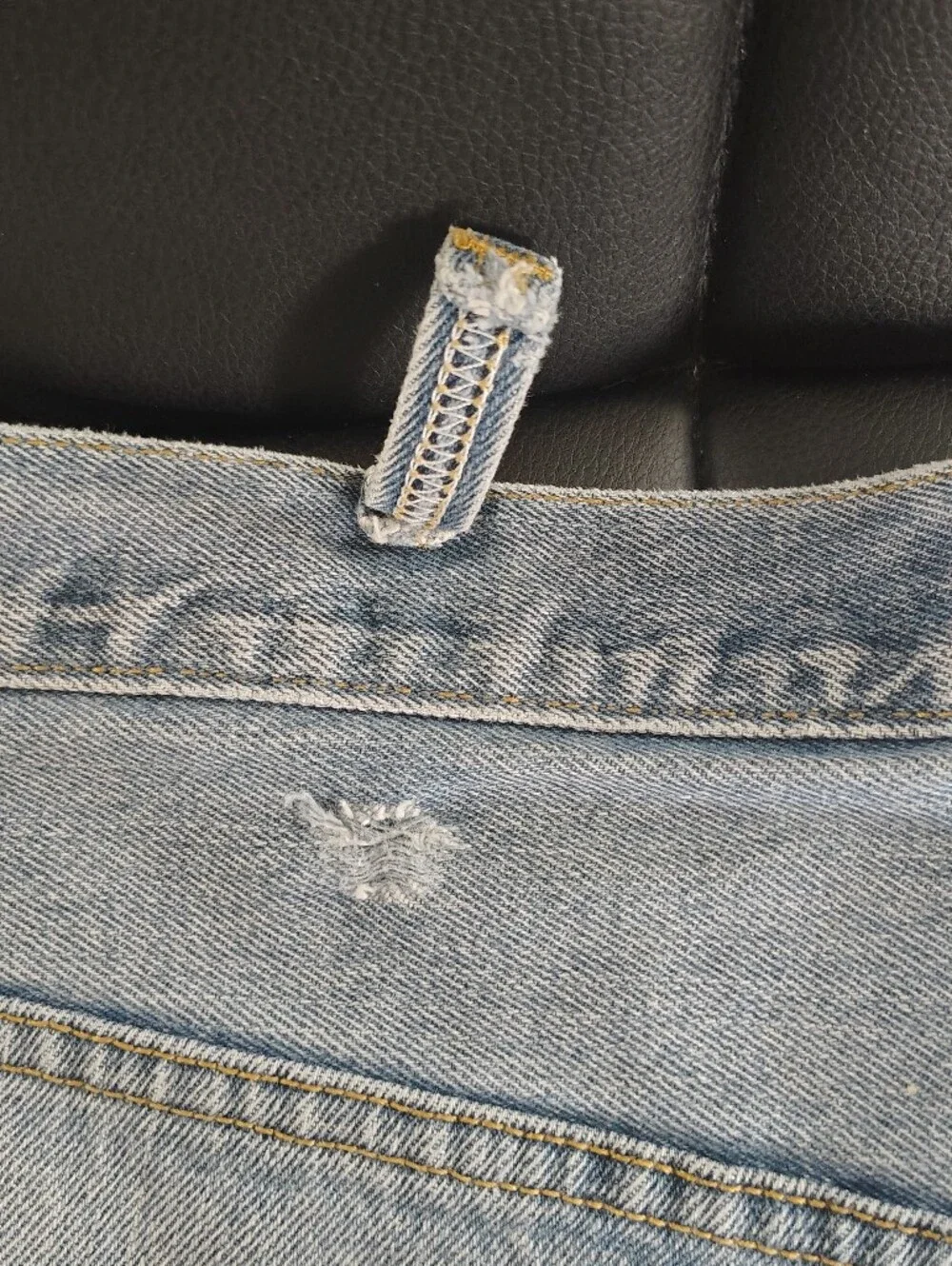 Levi's Light Blue Relaxed Fit Jeans - 550 Men's 42 X 32